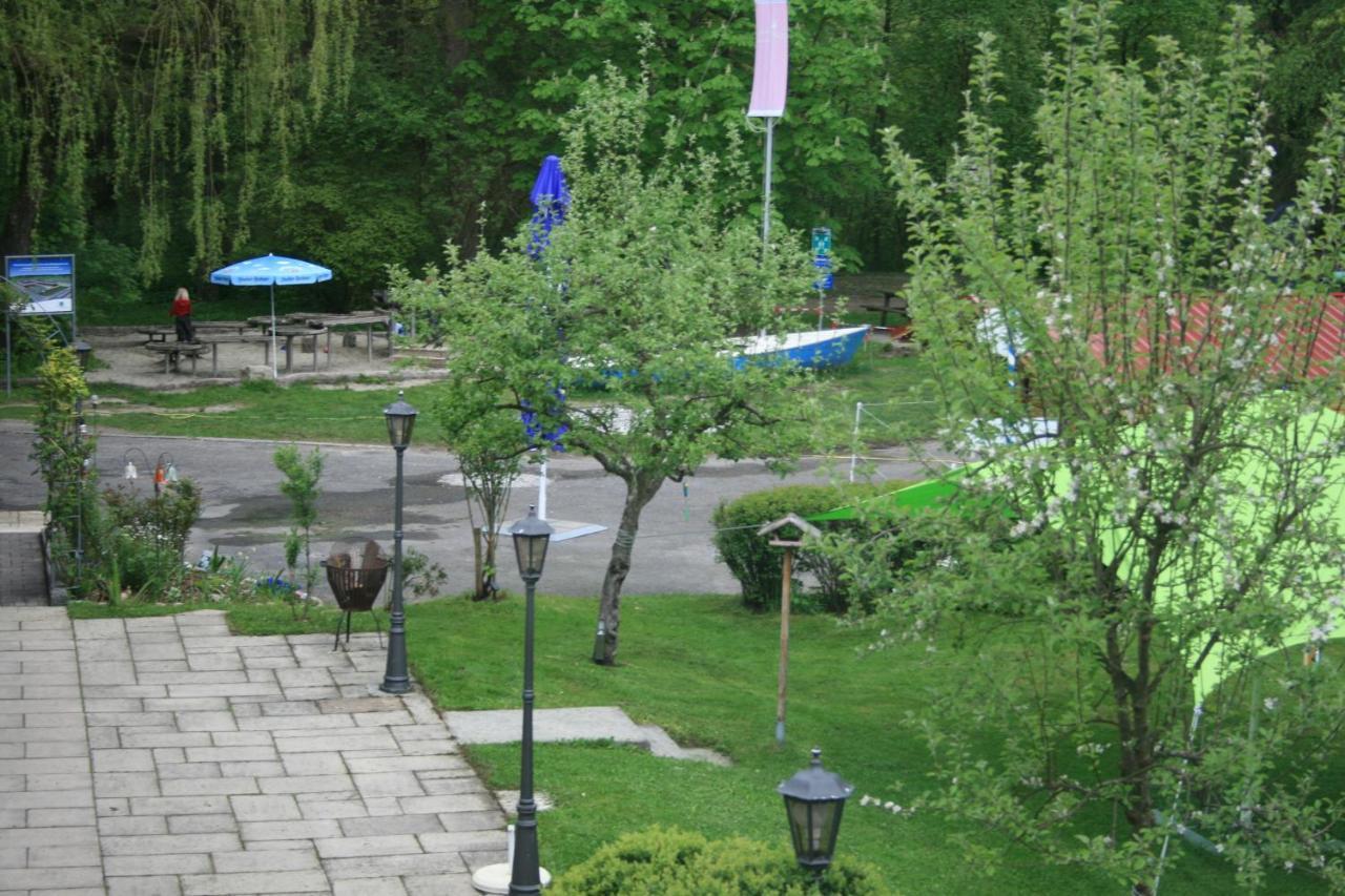 Krug'S Family Hostel Und Restaurant 魏尔海姆 外观 照片